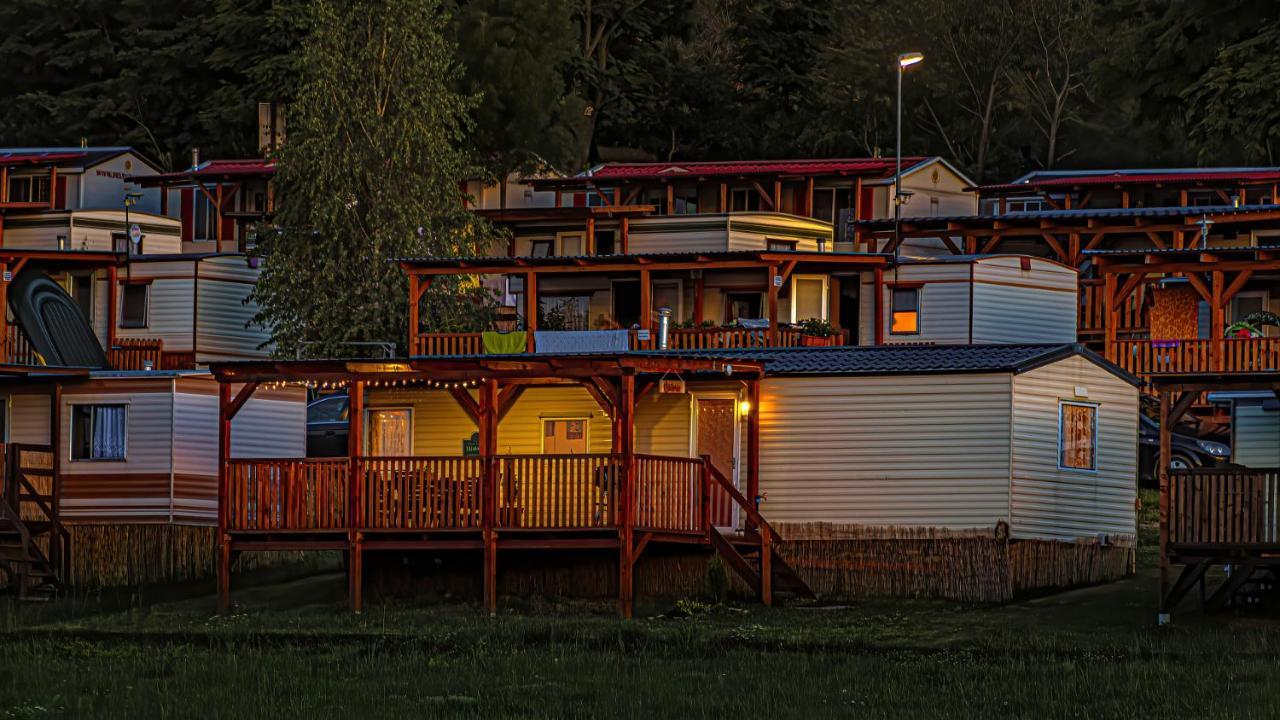 Mobilheim Viktorie Villa Vyrovice Bagian luar foto